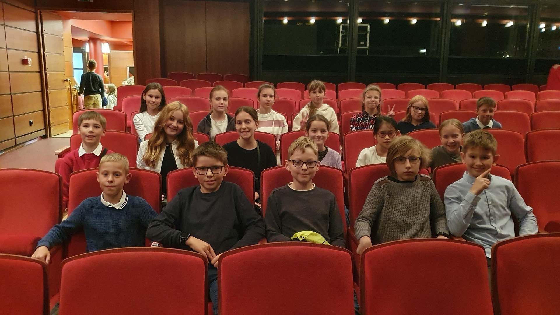 Páťáci v Klicperově divadle