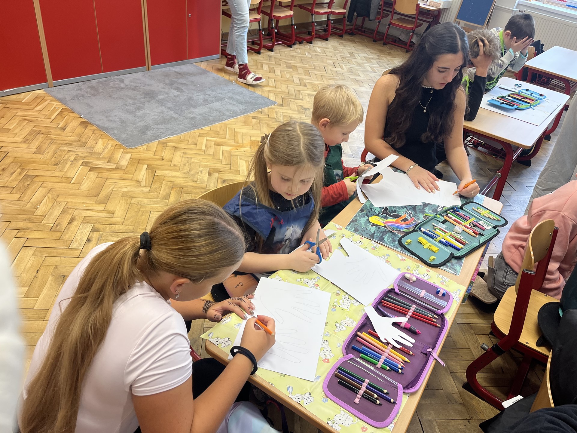 Strom přátelství - výtvarné dopoledne s deváťáky