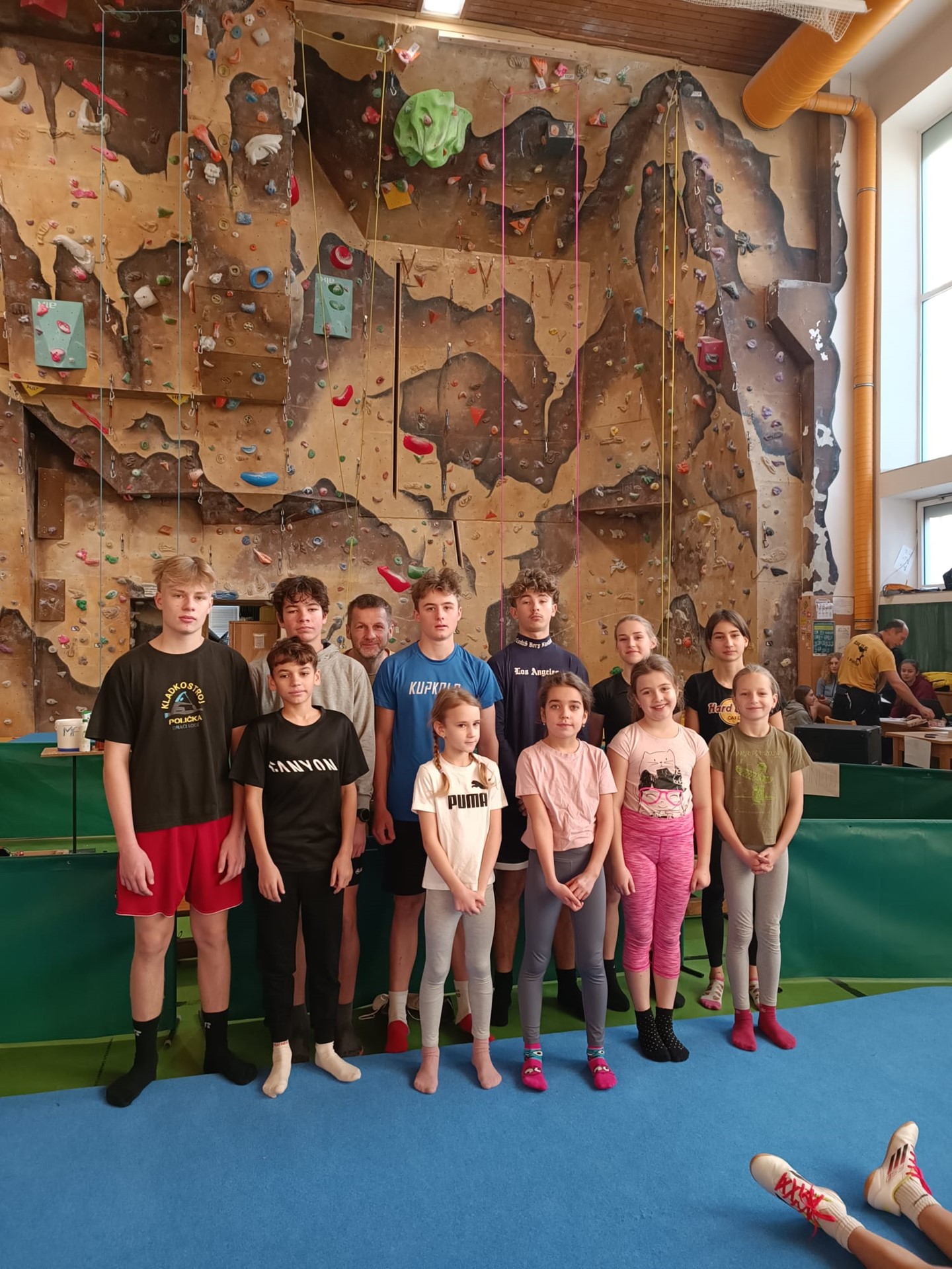 Okresní kolo v lezení na umělou stěnu