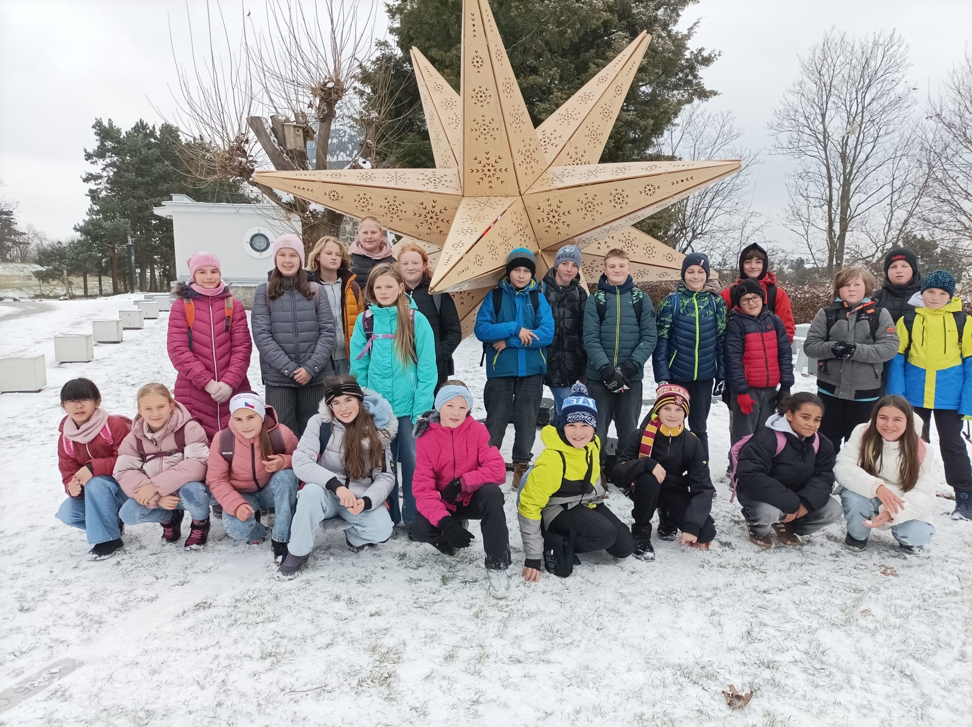 NÁVŠTĚVA PLANETÁRIA A HVĚZDÁRNY NA KRAVÍ HOŘE