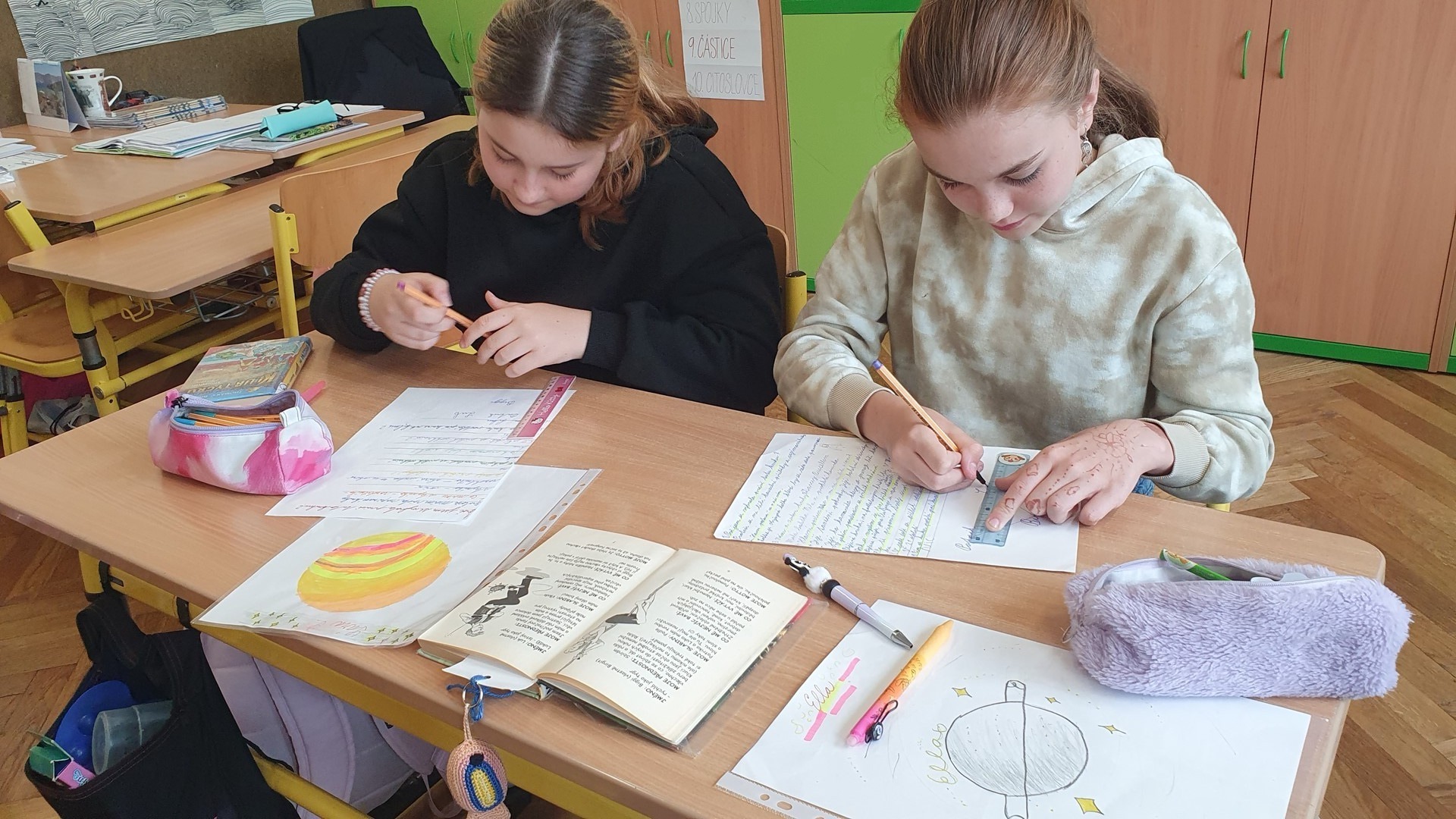 Čtenářské dílny v 5. B – užíváme si čtení knih a objevujeme svět komiksu