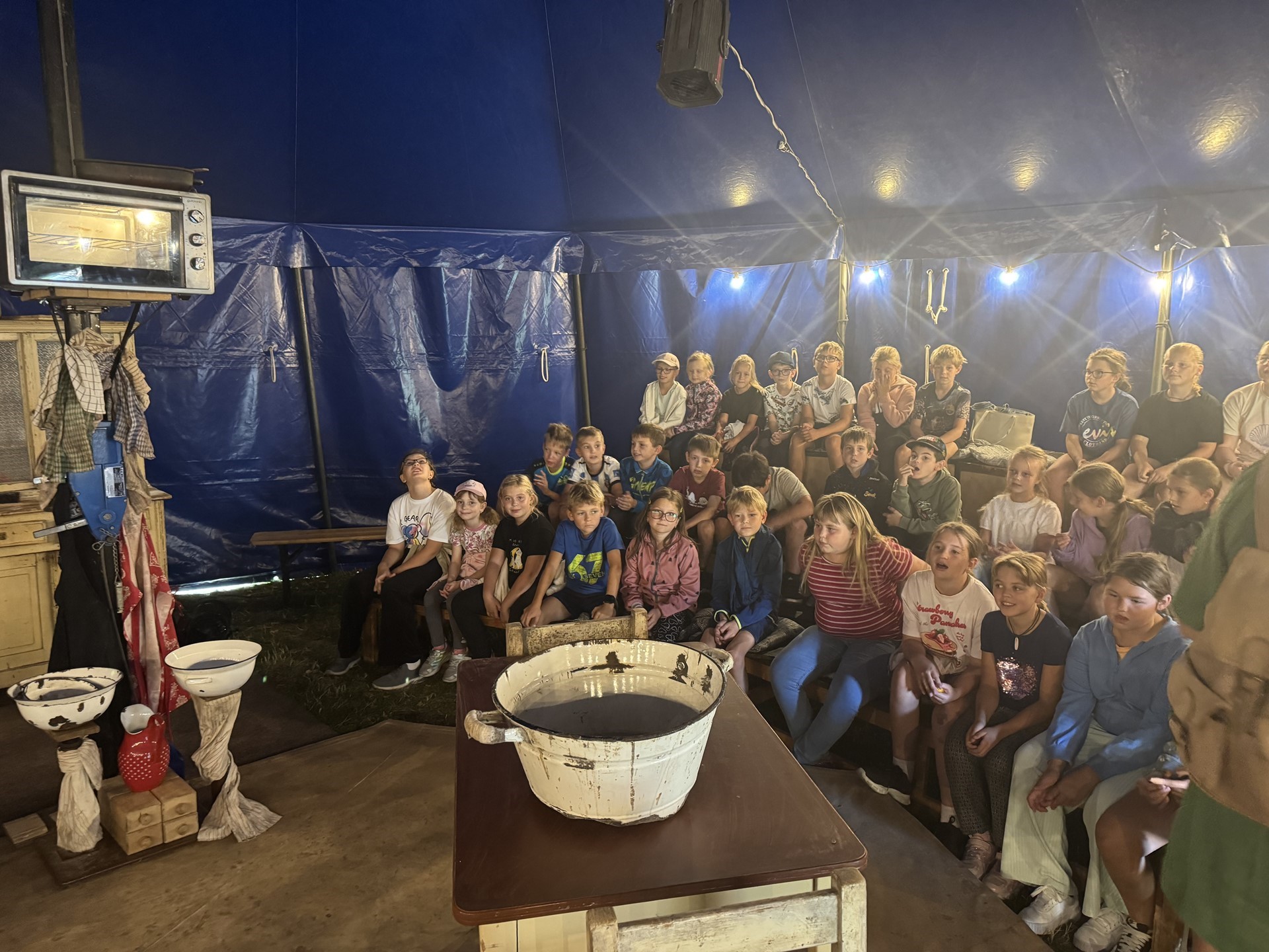 Naši žáci na festivalu MIME FEST: Když slova nejsou potřeba